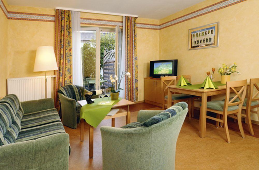 Hotel-Gasthof Rotes Ross Markt Einersheim Exterior foto