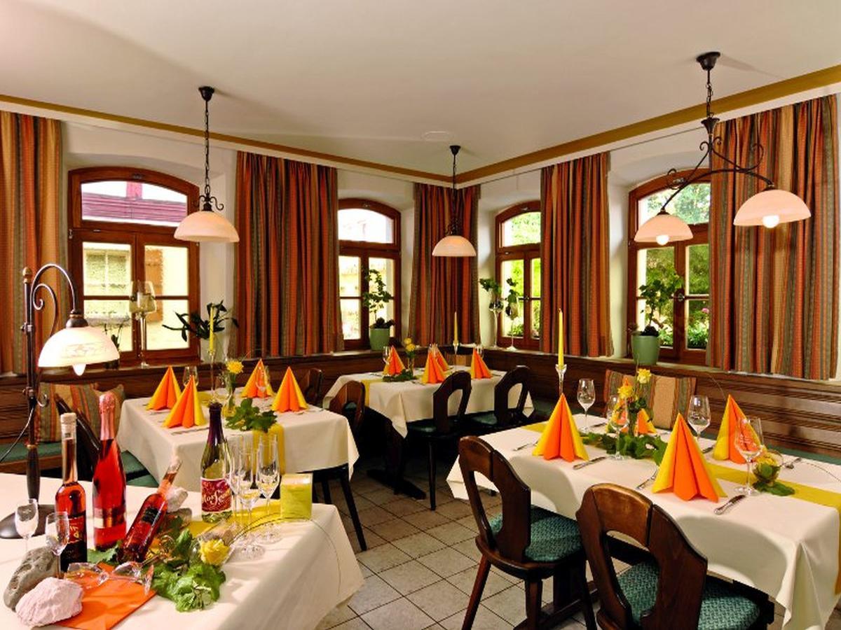 Hotel-Gasthof Rotes Ross Markt Einersheim Exterior foto
